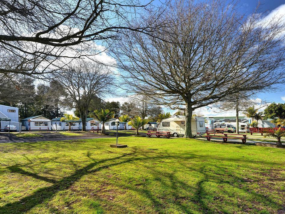 Auckland Northshore Motels & Holiday Park Екстериор снимка